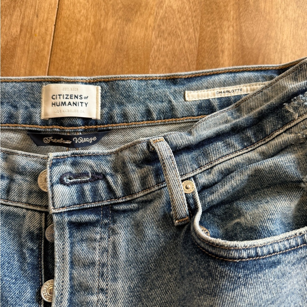 Citizens Of Humanity Light Blue women’s jeans. Charlotte style. 28 “ inseam. - Picture 3 of 5